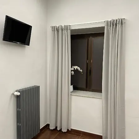 Glam House 3*