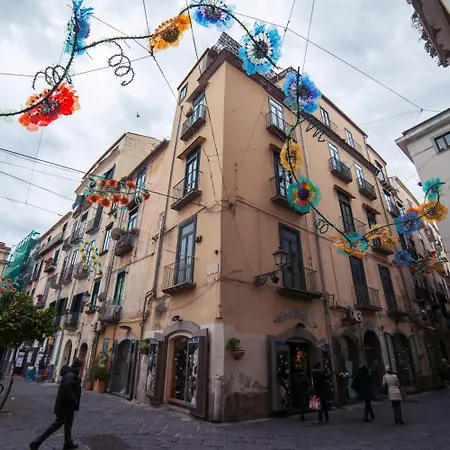 Glam House 4* Salerno
