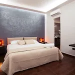 Glam House
