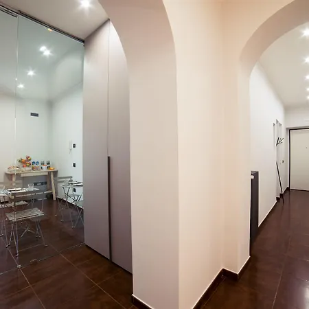 לינה וארוחת בוקר Glam House 4*