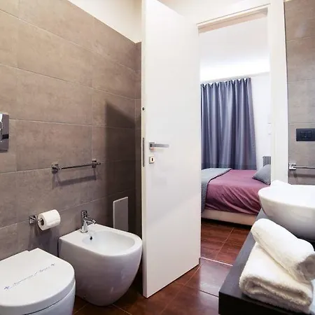 ベッド・アンド・ブレックファスト Glam House