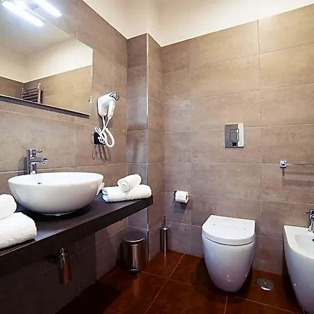 Glam House 4* Salerno