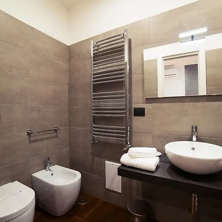 Glam House 3* Salerno